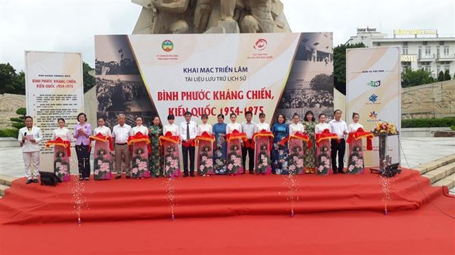 “1954-1975年阶段平福抗战建国”历史文档文献展开展 ảnh 1 “1954-1975年阶段平福抗战建国”历史文档文献展开展 ảnh 1