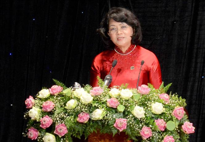 越南国家副主席邓氏玉盛出席岘港市第五届爱国竞赛大会 ảnh 1