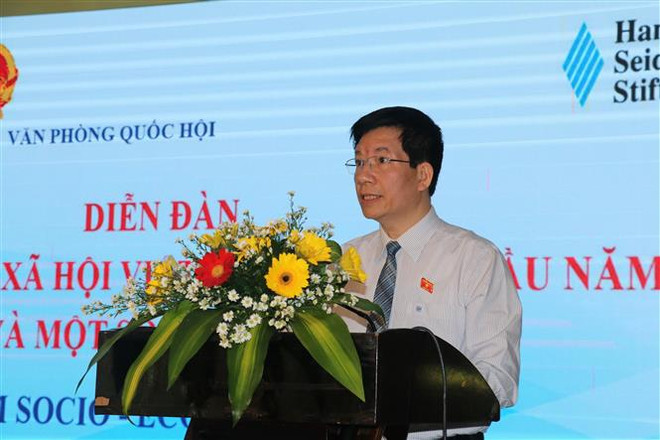 2020年前9个月越南经济社会形势论坛在芹苴市举行 ảnh 2 2020年前9个月越南经济社会形势论坛在芹苴市举行 ảnh 2