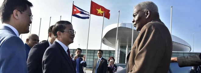 古巴全国人民政权代表大会主席赴越出席菲德尔·卡斯特罗领袖访越50周年纪念活动 ảnh 2 古巴全国人民政权代表大会主席赴越出席菲德尔·卡斯特罗领袖访越50周年纪念活动 ảnh 2