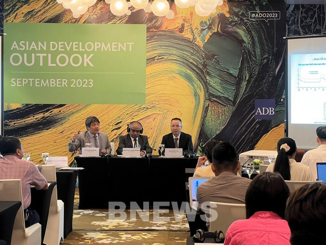 亚洲开发银行:在全球需求萎缩的背景下越南经济仍保持稳定增长 ảnh 1 亚洲开发银行:在全球需求萎缩的背景下越南经济仍保持稳定增长 ảnh 1