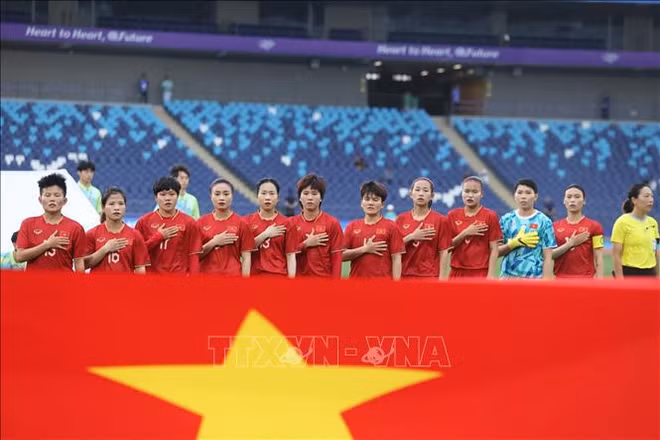 2023年亚运会：越南女足2:0打败尼泊尔女足 取得开门红 ảnh 1