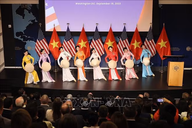 越南国庆节和越美关系提升为全面战略伙伴关系庆祝活动在美国举行 ảnh 2 越南国庆节和越美关系提升为全面战略伙伴关系庆祝活动在美国举行 ảnh 2