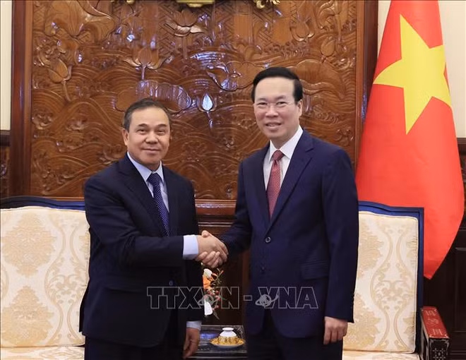 国家主席武文赏会见前来辞行拜会的老挝驻越南大使森菲特·宏本让 ảnh 1 国家主席武文赏会见前来辞行拜会的老挝驻越南大使森菲特·宏本让 ảnh 1