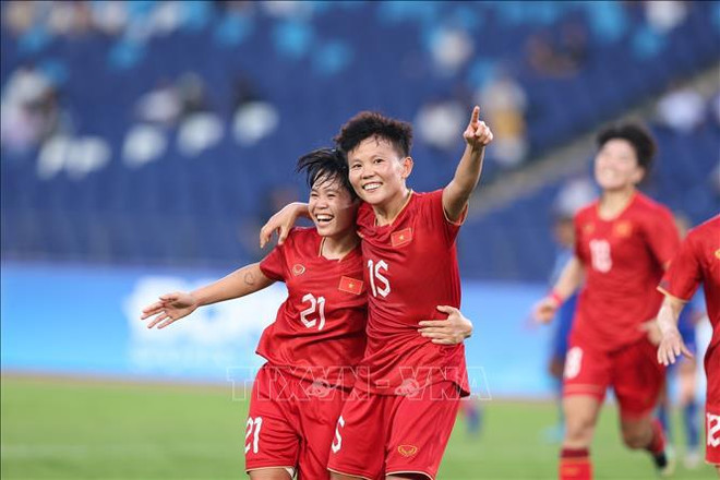 2023年亚运会:越南女足2:0打败尼泊尔女足 取得开门红 ảnh 3 2023年亚运会:越南女足2:0打败尼泊尔女足 取得开门红 ảnh 3