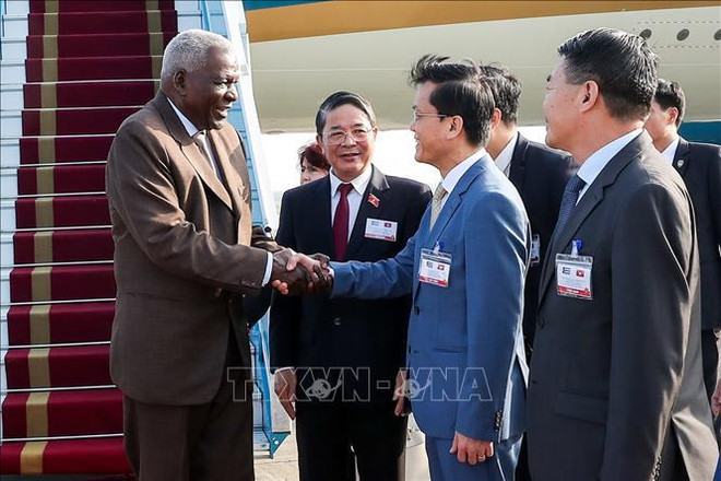 古巴全国人民政权代表大会主席赴越出席菲德尔·卡斯特罗领袖访越50周年纪念活动 ảnh 1 古巴全国人民政权代表大会主席赴越出席菲德尔·卡斯特罗领袖访越50周年纪念活动 ảnh 1