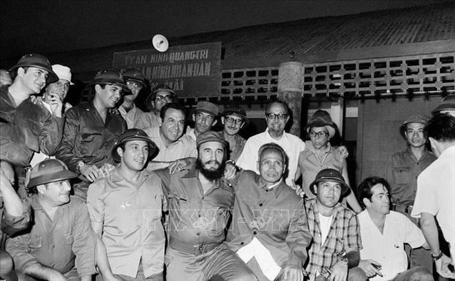 古巴总司令菲德尔·卡斯特罗首次访越50周年:珍惜与维护越古特殊关系 ảnh 1 古巴总司令菲德尔·卡斯特罗首次访越50周年:珍惜与维护越古特殊关系 ảnh 1