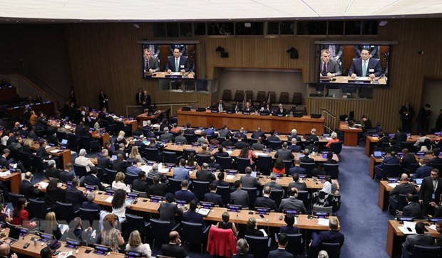 越南政府总理范明政圆满结束美国和巴西之行回到河内 ảnh 1