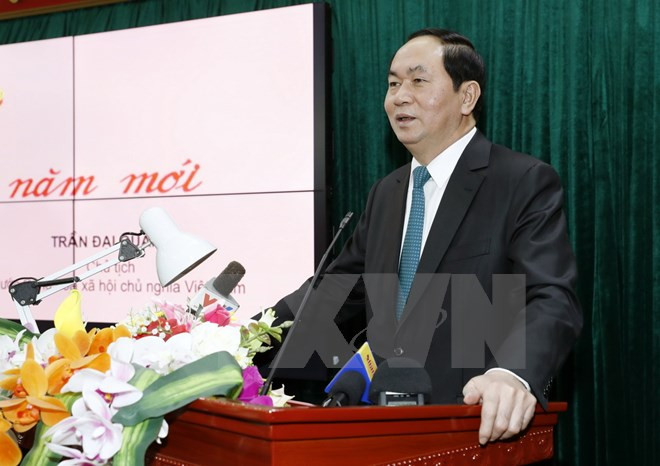 越南国家主席陈大光向国家主席办公厅工作人员拜年 ảnh 1 越南国家主席陈大光向国家主席办公厅工作人员拜年 ảnh 1