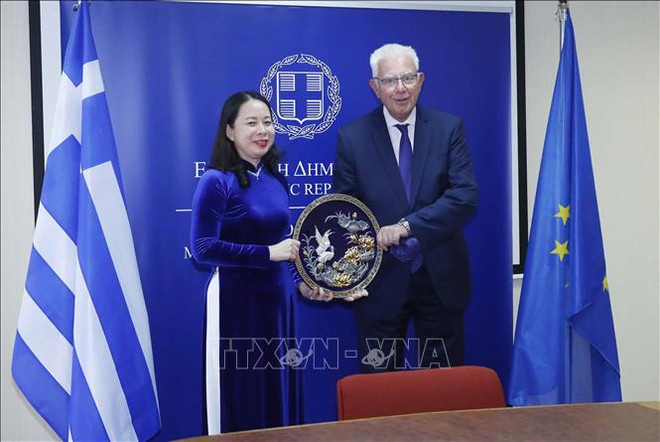 越南国家副主席武氏映春圆满结束对希腊的正式访问 ảnh 1 越南国家副主席武氏映春圆满结束对希腊的正式访问 ảnh 1