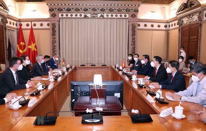 胡志明市促进与德国法兰克福市的合作 ảnh 1 胡志明市促进与德国法兰克福市的合作 ảnh 1