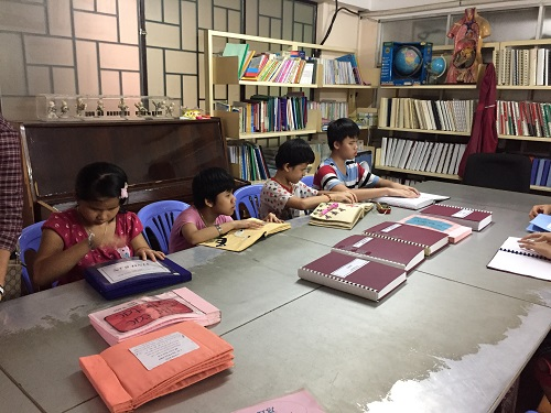 把房间变成录音室 为视障人士建设有声图书馆 ảnh 1