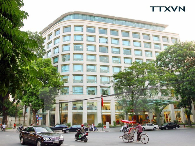 政府总理任命两名越南通讯社副社长 ảnh 1