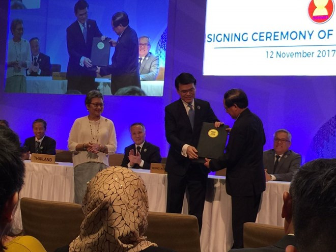 东盟与中国香港签署自贸和投资协定 ảnh 1 东盟与中国香港签署自贸和投资协定 ảnh 1