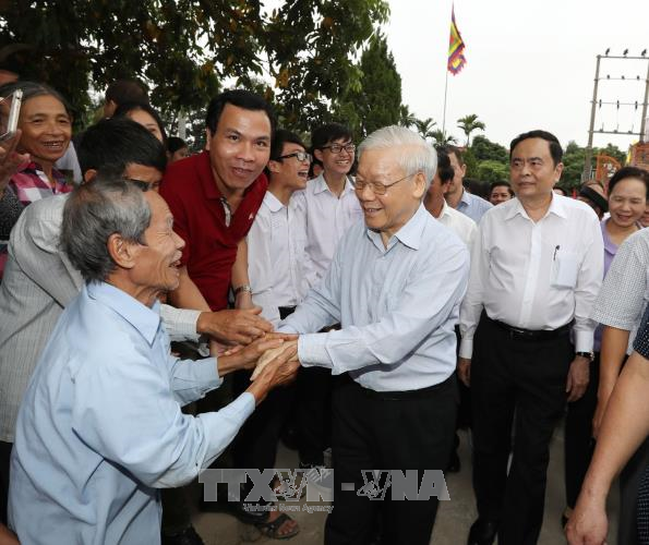 越共中央总书记阮富仲出席海防市全民族大团结日庆祝活动 ảnh 1 越共中央总书记阮富仲出席海防市全民族大团结日庆祝活动 ảnh 1