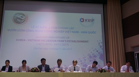 越韩工业科技孵化园协助企业促进创新 ảnh 1