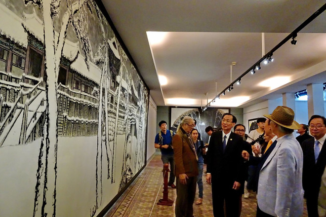 越韩美术交流展在胡志明市开展 ảnh 2 越韩美术交流展在胡志明市开展 ảnh 2