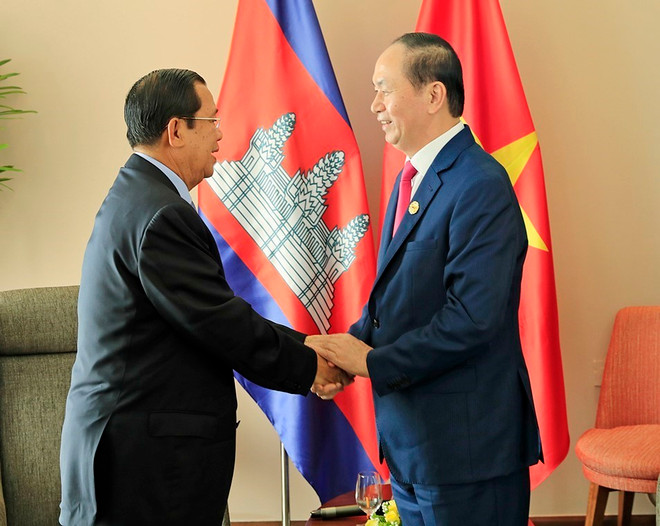 2017 年APEC会议: 越南国家主席陈大光会见柬埔寨首相和韩国总统 ảnh 1 2017 年APEC会议: 越南国家主席陈大光会见柬埔寨首相和韩国总统 ảnh 1