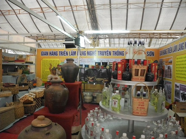 2017年越南手工艺村展览会昨晚正式开幕 ảnh 2 2017年越南手工艺村展览会昨晚正式开幕 ảnh 2