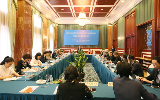 越共中央民运部长张氏梅会见出席越中人民论坛第九次会议代表 ảnh 1