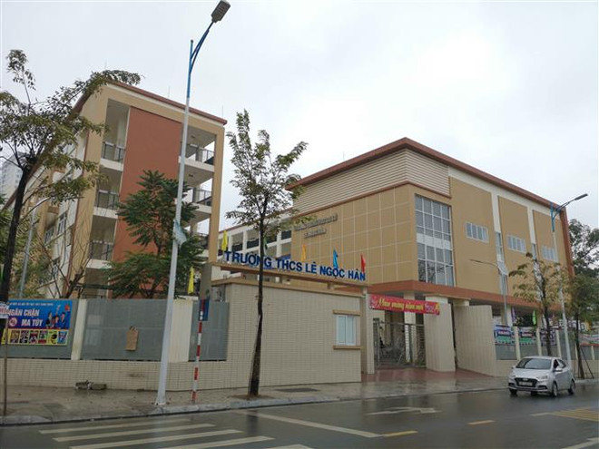 新冠肺炎疫情：全国各所学校完成教室卫生消毒工作 ảnh 1