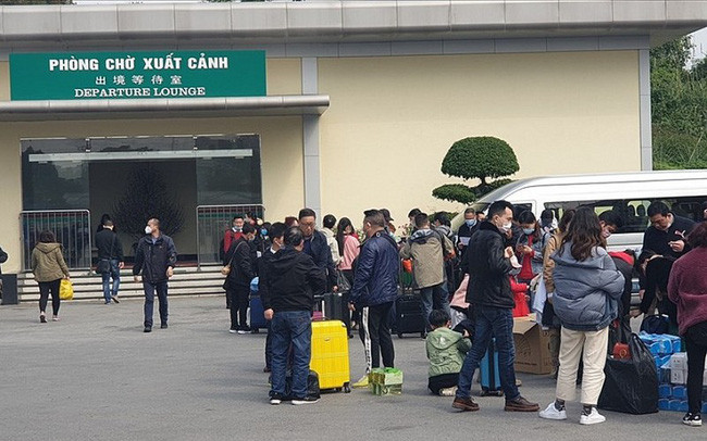 平阳省允许中国籍专家和工作人员暂不重返越南工作 ảnh 1