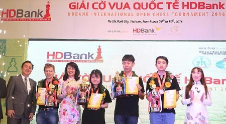 2016年“胡志明市开发银行杯”国际象棋锦标赛落下战幕 ảnh 1 2016年“胡志明市开发银行杯”国际象棋锦标赛落下战幕 ảnh 1