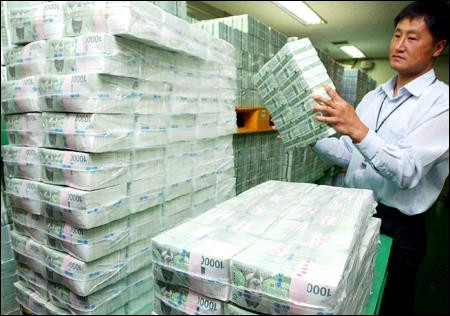 韩国承诺增加对东盟国家的官方发展援助 ảnh 1