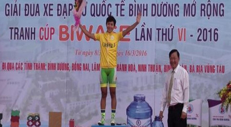 第六届“Biwase杯”平阳国际女子自行车公开赛在平阳省举行 ảnh 1 第六届“Biwase杯”平阳国际女子自行车公开赛在平阳省举行 ảnh 1