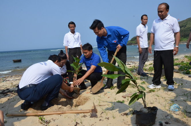 “越老友谊长存”友好青年交流活动在广义省举行 ảnh 1 “越老友谊长存”友好青年交流活动在广义省举行 ảnh 1