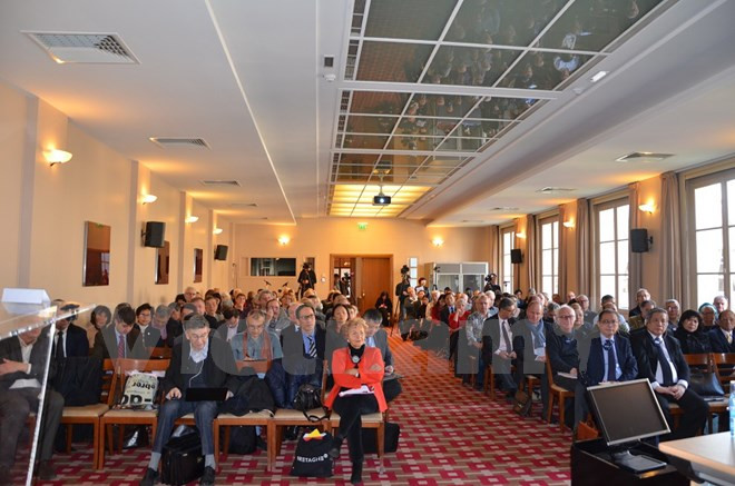 有关越共十二大的研讨会在法国召开 ảnh 1