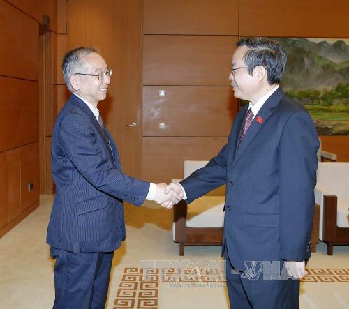 越南国会副主席冯国显会见日本审计委员会代表团 ảnh 1 越南国会副主席冯国显会见日本审计委员会代表团 ảnh 1