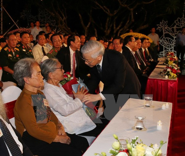 “越南姿态”电视并机现场直播深深感动全国观众 ảnh 1 “越南姿态”电视并机现场直播深深感动全国观众 ảnh 1