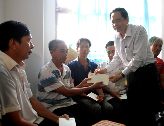 越南伤残军人与烈士日70周年：国家领导参加多项纪念活动 ảnh 3