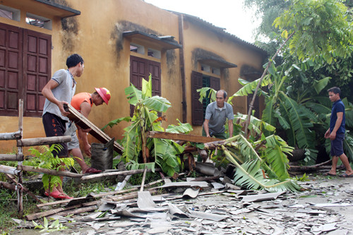  四号台风登陆 越南中部各省受灾严重 ảnh 2