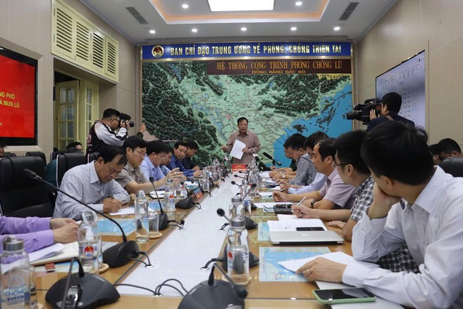 阮春强部长:不让人民陷入“幕天席地”的困境 ảnh 1 阮春强部长:不让人民陷入“幕天席地”的困境 ảnh 1