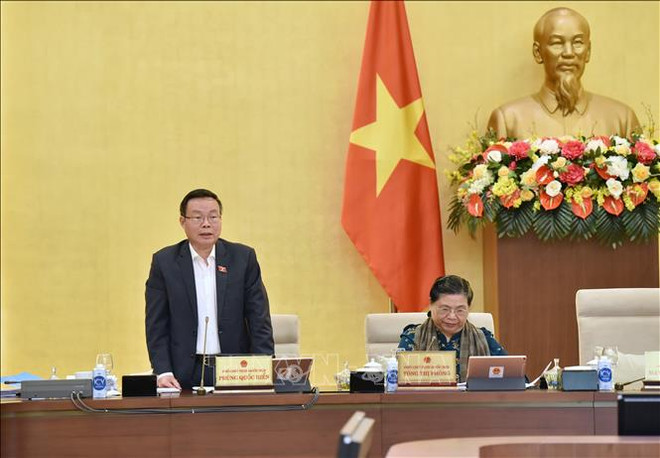 国会常委会第49次会议:就经济社会、国家预算、公共投资和国家财政等报告进行讨论 ảnh 1 国会常委会第49次会议:就经济社会、国家预算、公共投资和国家财政等报告进行讨论 ảnh 1