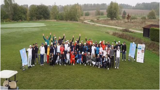 纪念越德建交45周年的友好高尔夫球比较 ảnh 1