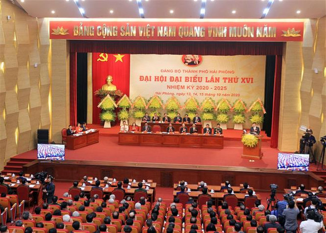 迎接党的十三大：越共海防市第十六次代表大会开幕 阮春福出席并发表指导性讲话 ảnh 4