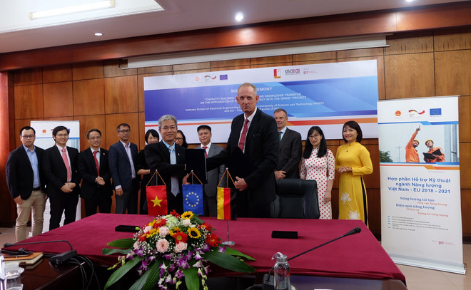 加强有关促进可再生能源并入电网的研究能力和知识转移 ảnh 1