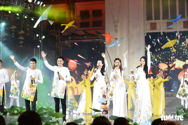  “我爱越南奥黛”的奥黛文化节开幕 ảnh 2  “我爱越南奥黛”的奥黛文化节开幕 ảnh 2