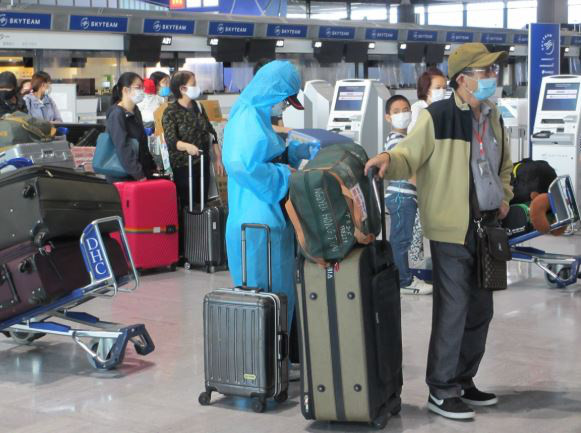 新冠肺炎疫情:350名在日越南公民安全回国 ảnh 1 新冠肺炎疫情:350名在日越南公民安全回国 ảnh 1