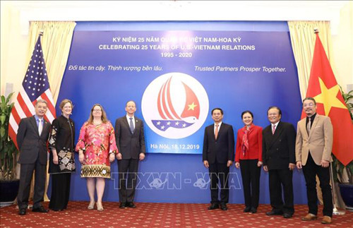 美越建交25周年:越美双边关系的“粘合剂” ảnh 1 美越建交25周年:越美双边关系的“粘合剂” ảnh 1