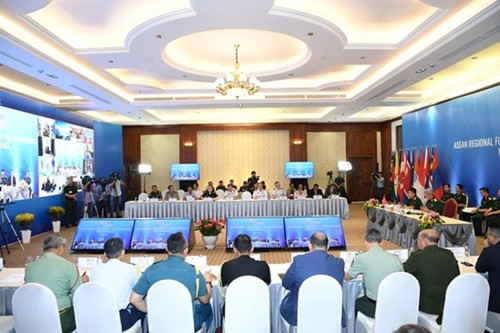 第17届东盟地区论坛安全政策会议：国际合作是解决共同安全挑战的钥匙 ảnh 2