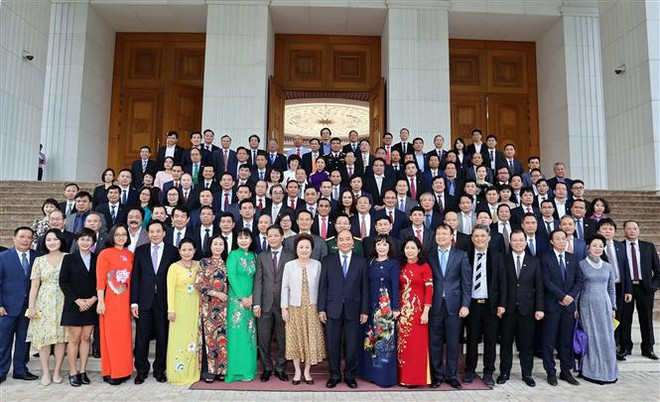 政府总理阮春福会见“2020年国家品牌奖”获奖企业代表 ảnh 1 政府总理阮春福会见“2020年国家品牌奖”获奖企业代表 ảnh 1