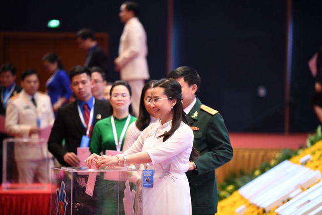 胡志明共青团第十二届中央委员会由144人组成 ảnh 1 胡志明共青团第十二届中央委员会由144人组成 ảnh 1