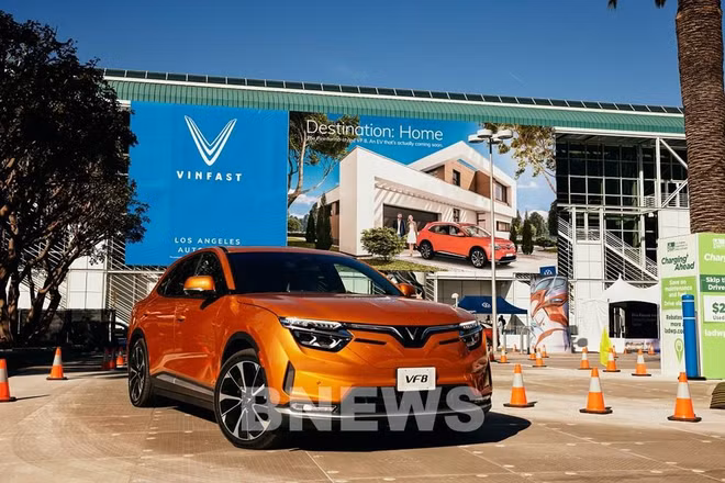 11月份VinFast向客户交付近600辆VF e34和VF 8电动汽车 ảnh 2