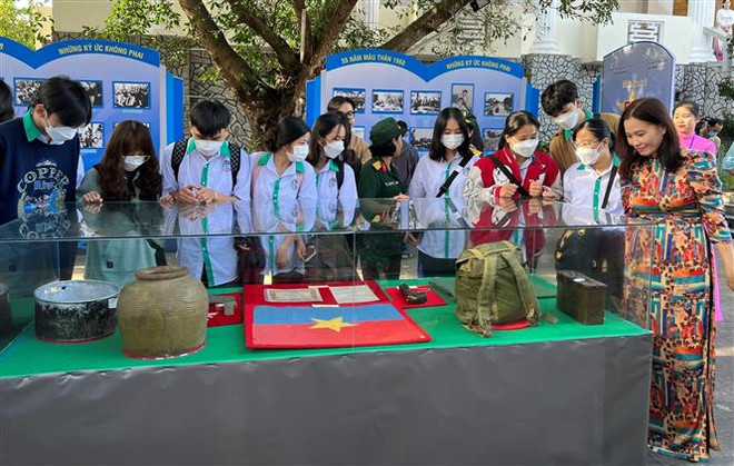 1968 年戊申春节战役图片展在芹苴市举行 ảnh 1 1968 年戊申春节战役图片展在芹苴市举行 ảnh 1