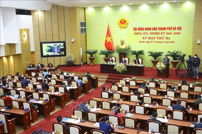 河内市通过有关经济社会发展的多项重要决议 ảnh 1 河内市通过有关经济社会发展的多项重要决议 ảnh 1