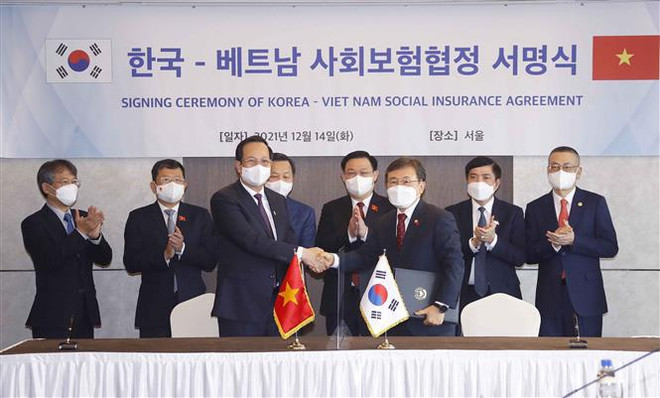 越南与韩国签署社会保险双边协定 ảnh 1 越南与韩国签署社会保险双边协定 ảnh 1